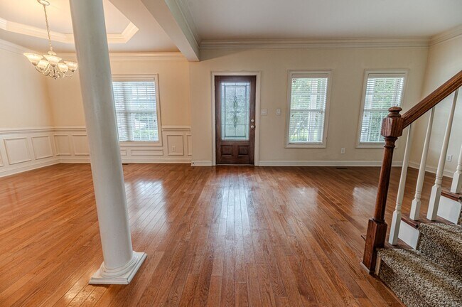 Building Photo - Perfectly Located 4-Bedroom Home Minutes from I-295, Hope Mills & Fort Bragg!