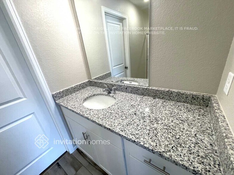 Building Photo - 9275 Oro City Loop