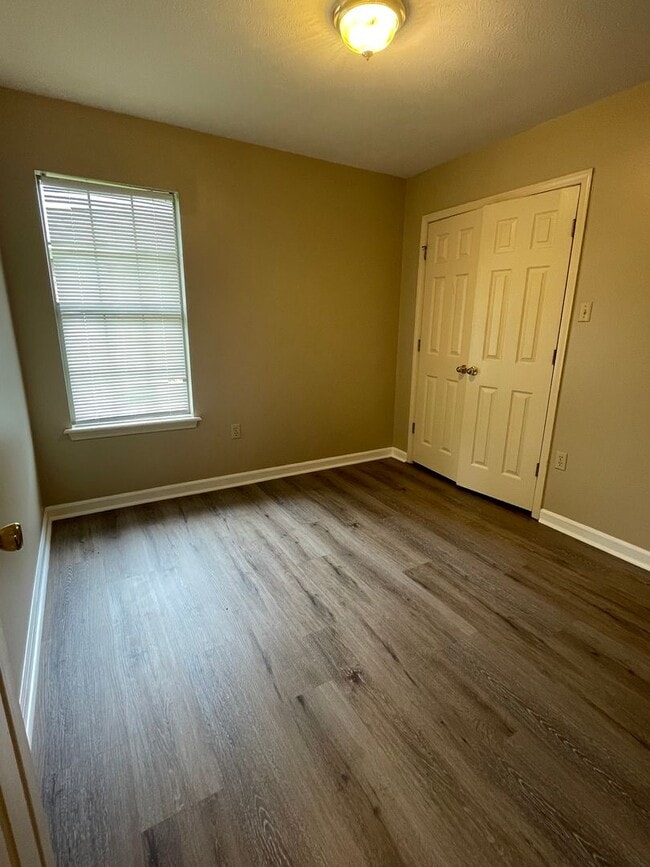 Building Photo - Home for Rent!