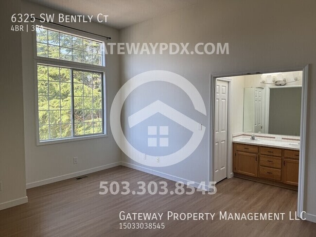 Building Photo - 6325 SW Bently Ct