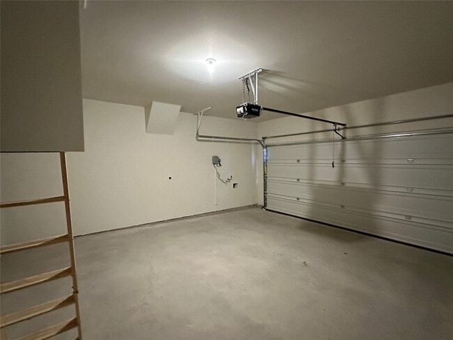 Building Photo - 808 Boyer Ct