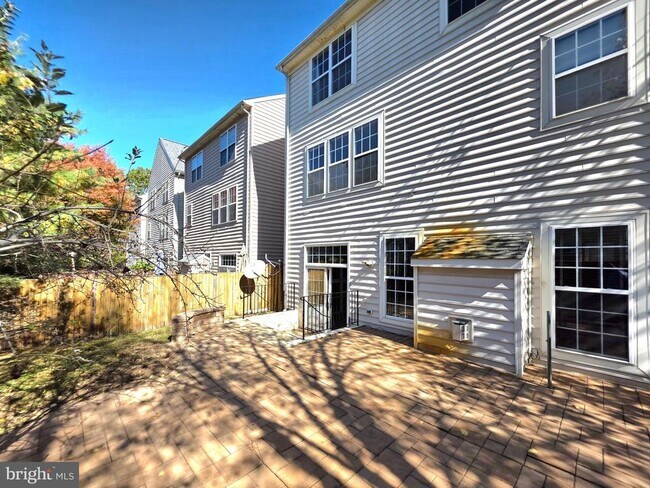 Building Photo - 8346 Middle Ruddings Dr