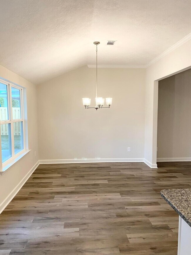 Building Photo - 2067 Boyer Pl