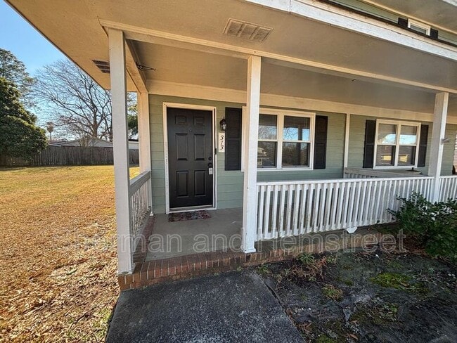 Building Photo - 313 Lake Ave