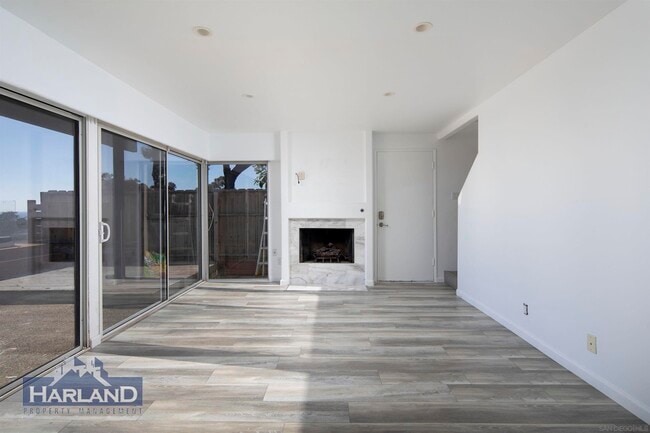 Building Photo - 721 Camino Del Mar