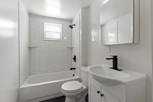 Building Photo - READY NOW! Fully RENOVATED 4 bedroom on a CUL-DE-SAC in MONROEVILLE!