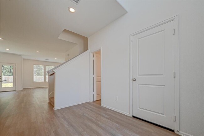 Building Photo - 22084 Juniper Crossing Dr