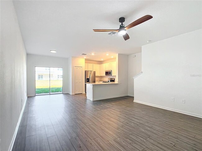 Building Photo - 4950 SW 81st Lp