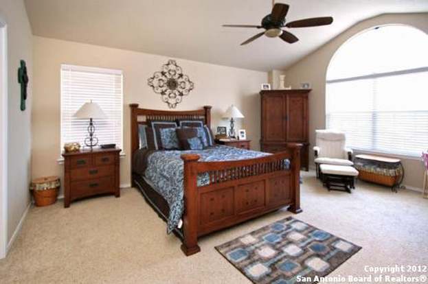 Building Photo - 5731 White Oak Cove