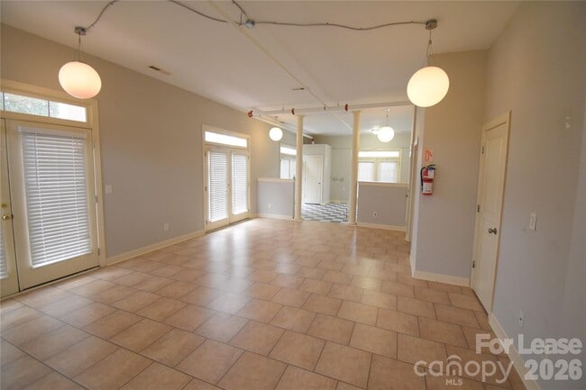 Building Photo - 2405 Bonterra Blvd