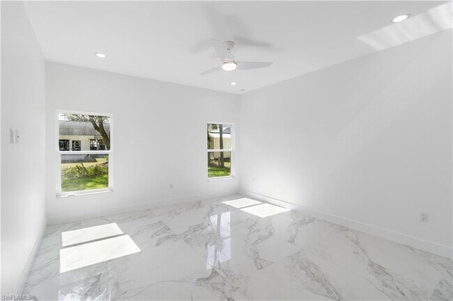 Building Photo - 23117 Hammond Ave