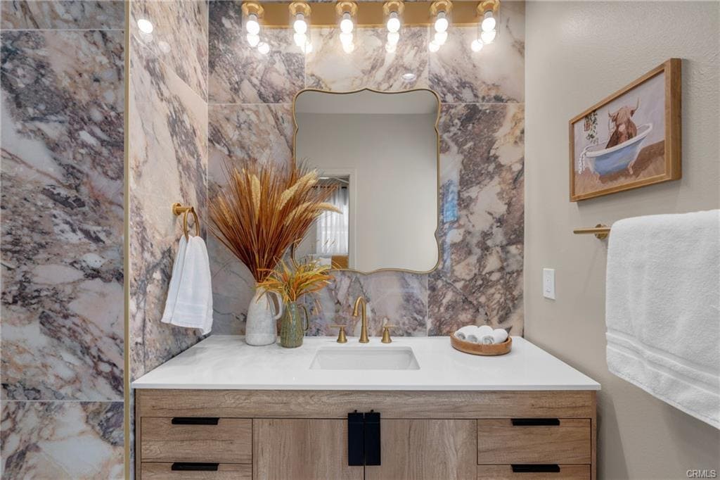 Building Photo - 1123 E Ocean Blvd