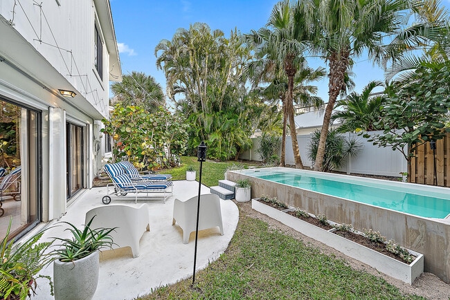 Building Photo - 1271 Morse Blvd