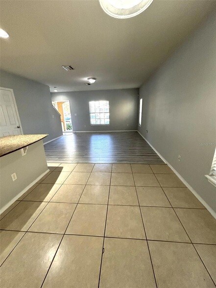 Building Photo - 4714 Chatterton Way