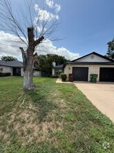 Building Photo - 503 Texas Ave