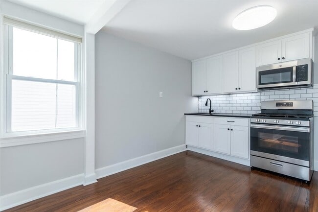 Building Photo - 54 Avenue C