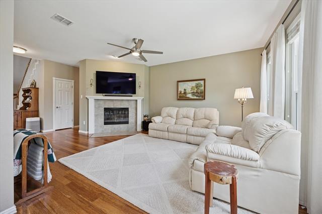 Building Photo - 8408 Island Ct