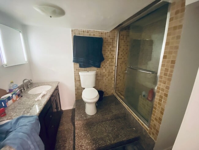 Building Photo - 3 bedroom - Stanwood Duplex