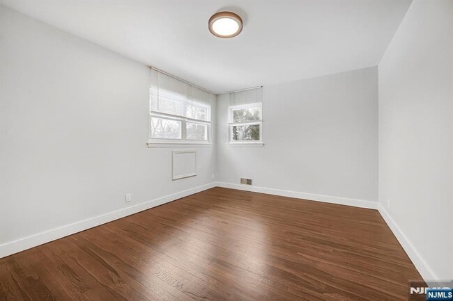 Building Photo - 111 Charles St