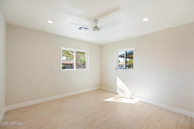 Building Photo - 7754 E Verde Ln