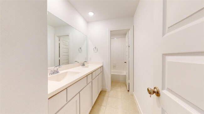 Building Photo - 2500 Gaulding St