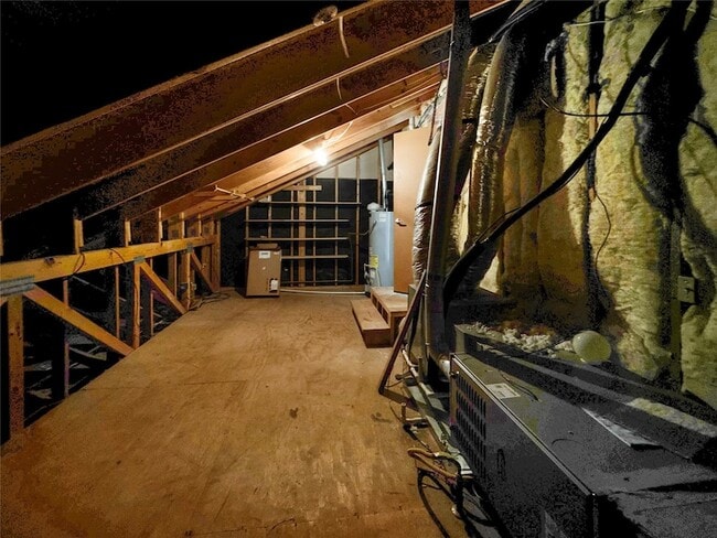 Building Photo - 2114 Goodrich Ave