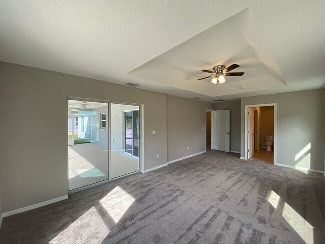 Building Photo - Desirable SE Ocala neighborhood 3/2/2 ** Wont Last**