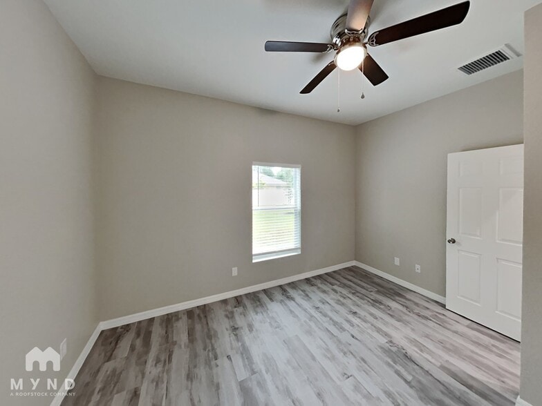 Building Photo - 7465 Blutter Rd