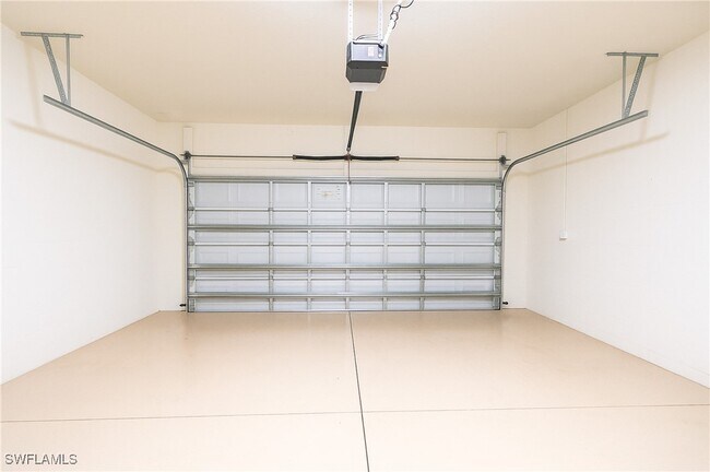 Building Photo - 3669 Crimson Ln