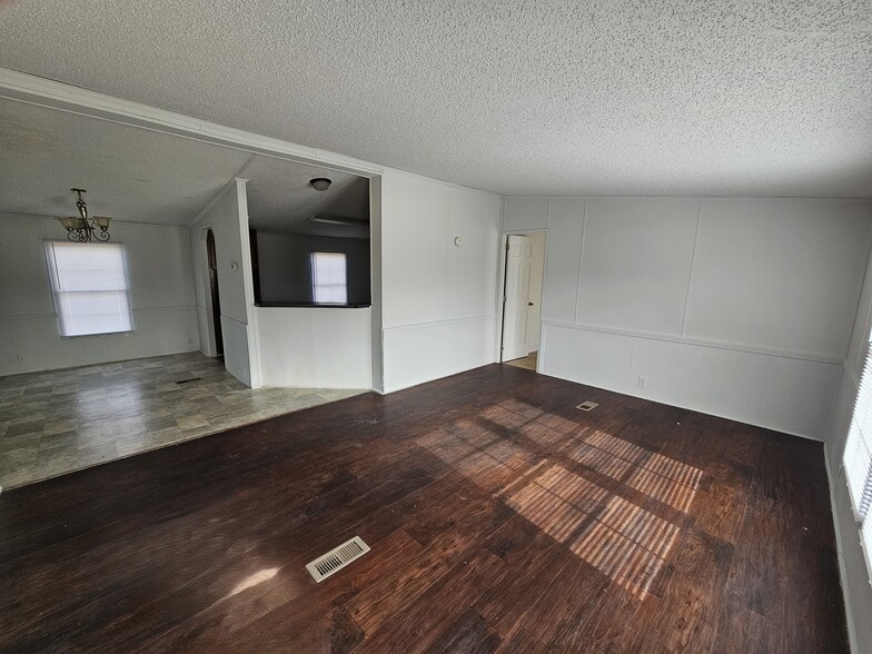 Building Photo - 2793 Valley Forge Rd