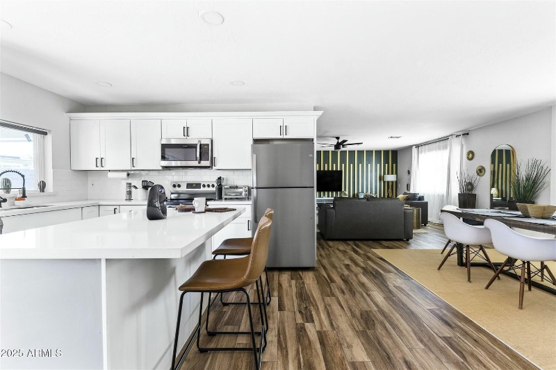 Building Photo - 4617 E La Puente Ave