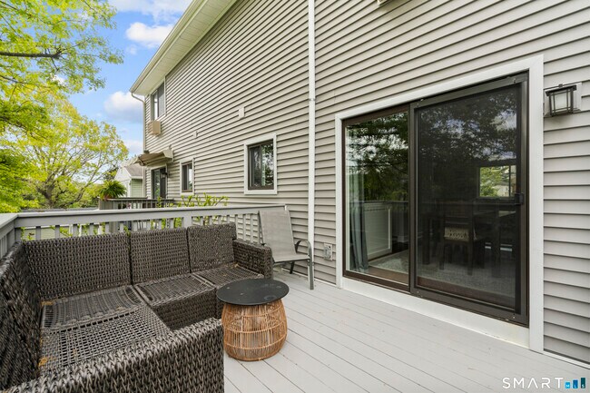 Building Photo - 63 Myano Ln