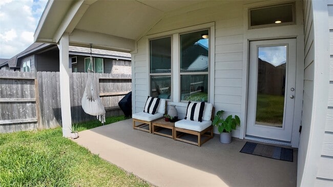 Building Photo - 27127 Cutleaf Daisy Ct
