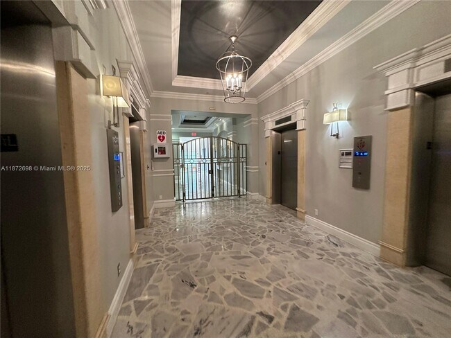 Building Photo - 2501 S Ocean Dr