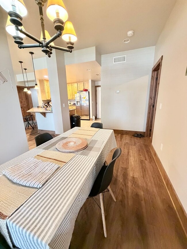 Building Photo - Monterra Condo