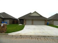 Building Photo - 203 Northwest Granite Avenue