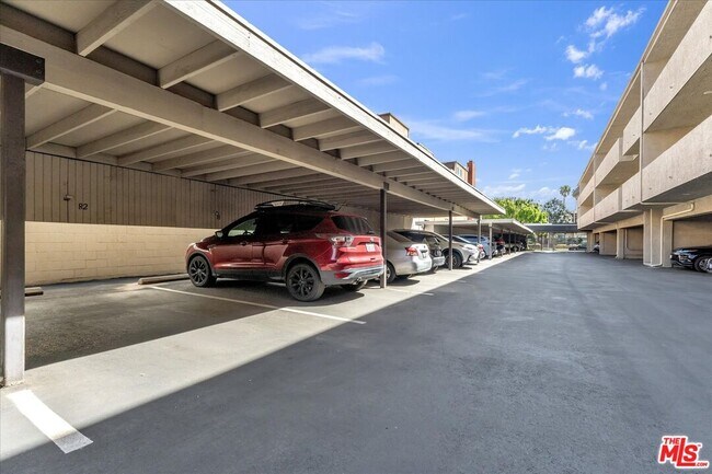 Building Photo - 4647 Willis Ave