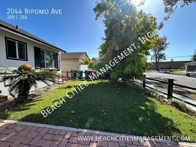 Building Photo - 2044 Nipomo Ave