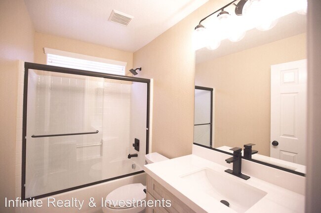 Building Photo - 3 br, 2.5 bath House - 10036 Bonterra Ave