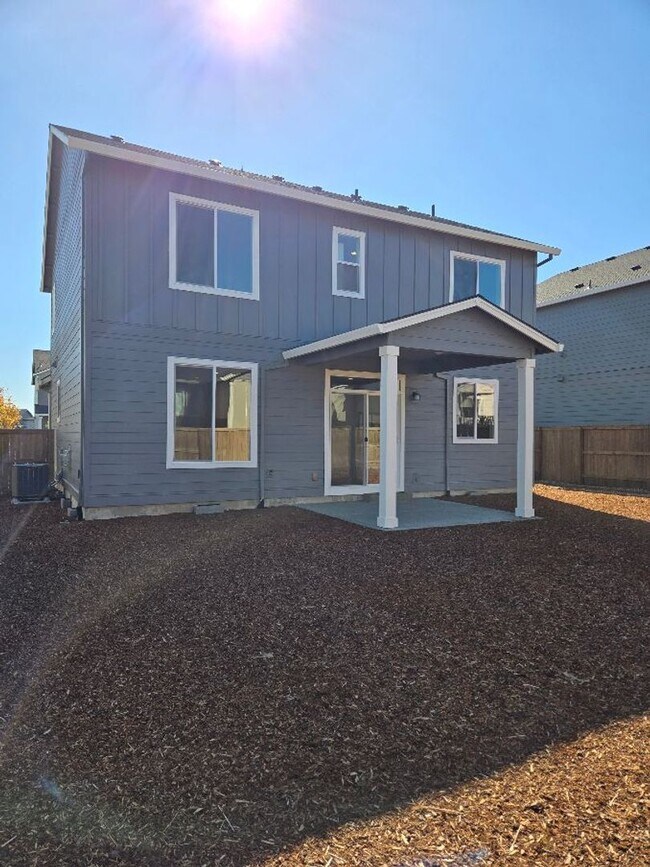 Building Photo - Brand New & Beautiful 2025 Holt Home !  Wa...