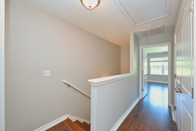 Building Photo - 167 Cobblestone Pl Dr