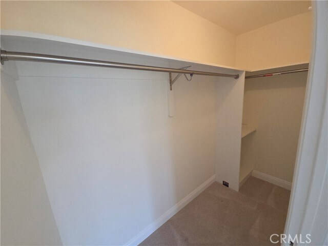 Building Photo - 1347 Vandyke Rd