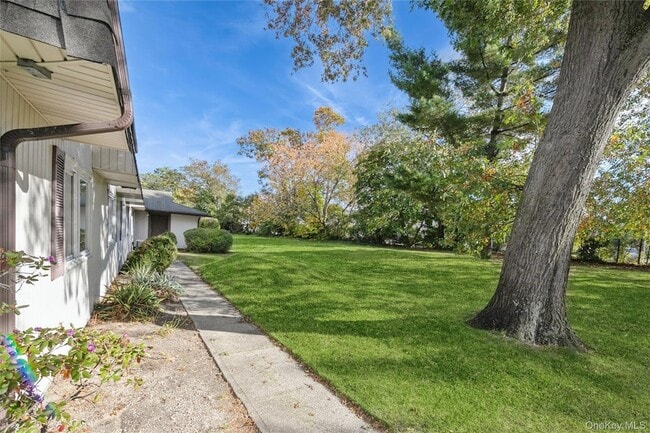 Building Photo - 138 Feller Dr