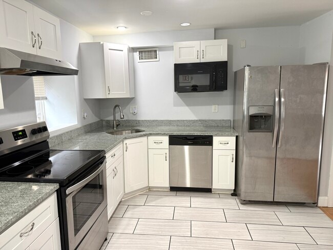 Building Photo - 4205 Main St