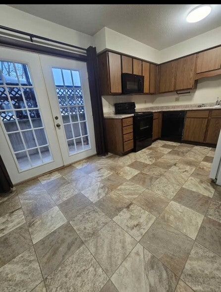 Building Photo - 2208 Piper Pl