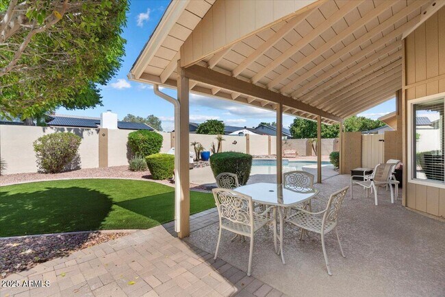 Building Photo - 8894 E Sheena Dr