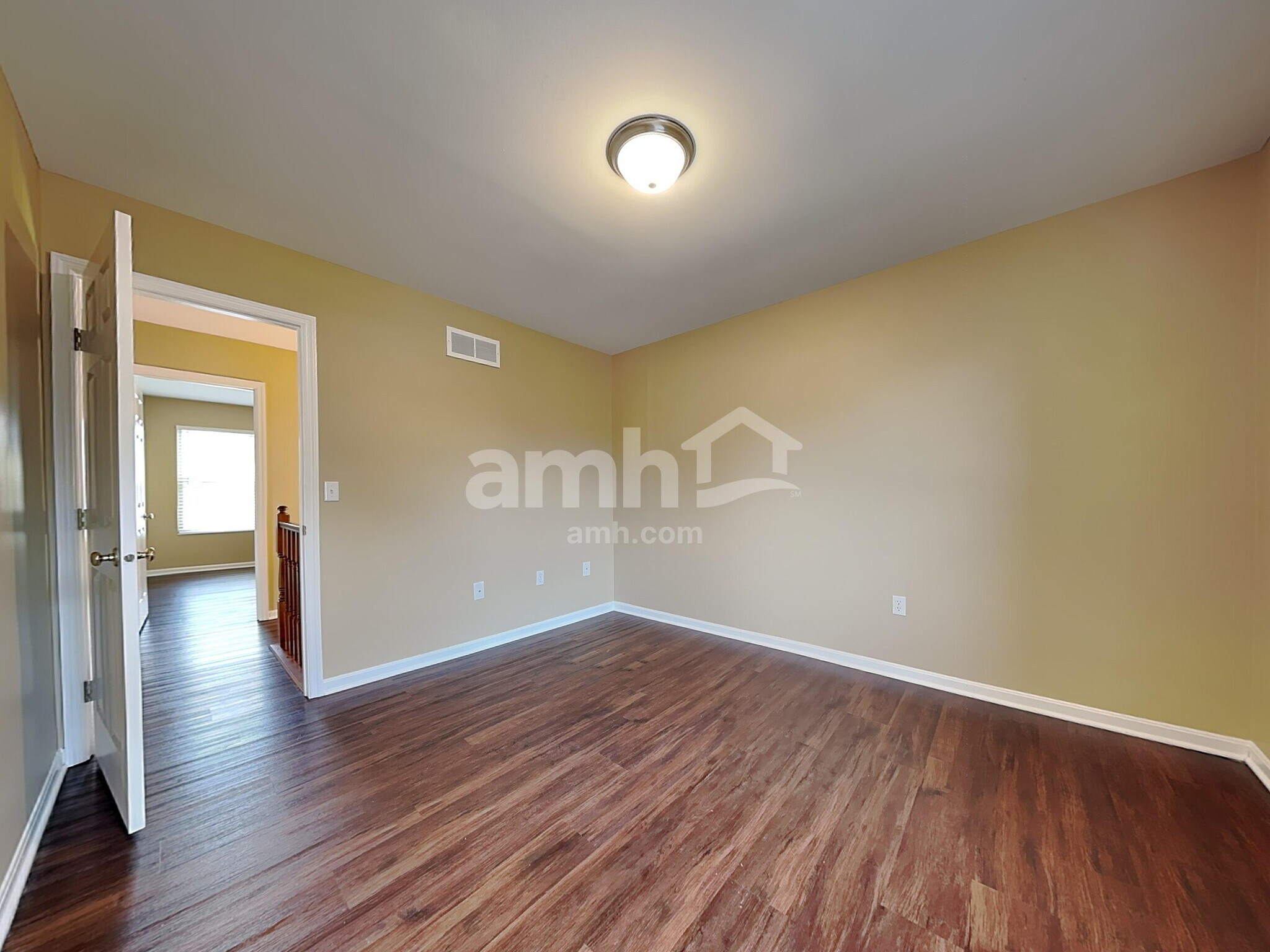 Building Photo - 823 Wingate Dr