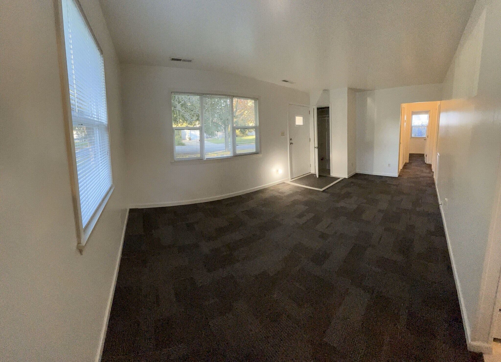 Living Room Panorama - 920 Spruce Street