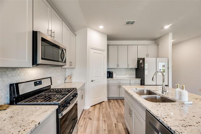 Building Photo - 3320 Chasemoor Dr