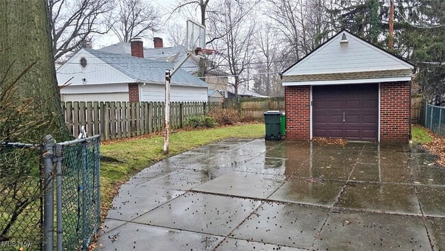 Building Photo - 70 Sunnycliff Dr